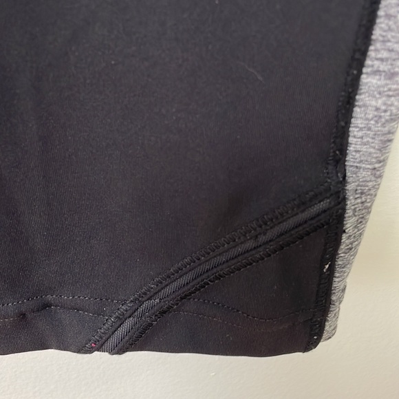 Lululemon crop leggings 6 - Picture 2 of 9